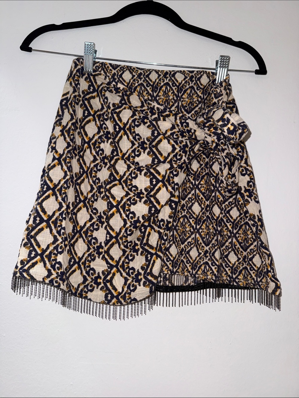 Zara Patterned Wrap Beaded Mini Skirt in Beige and Navy XS